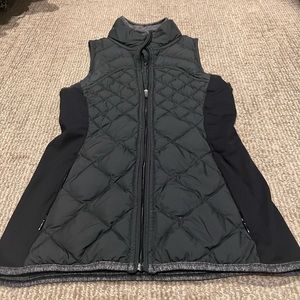 Lululemon slim fit puffer vest
